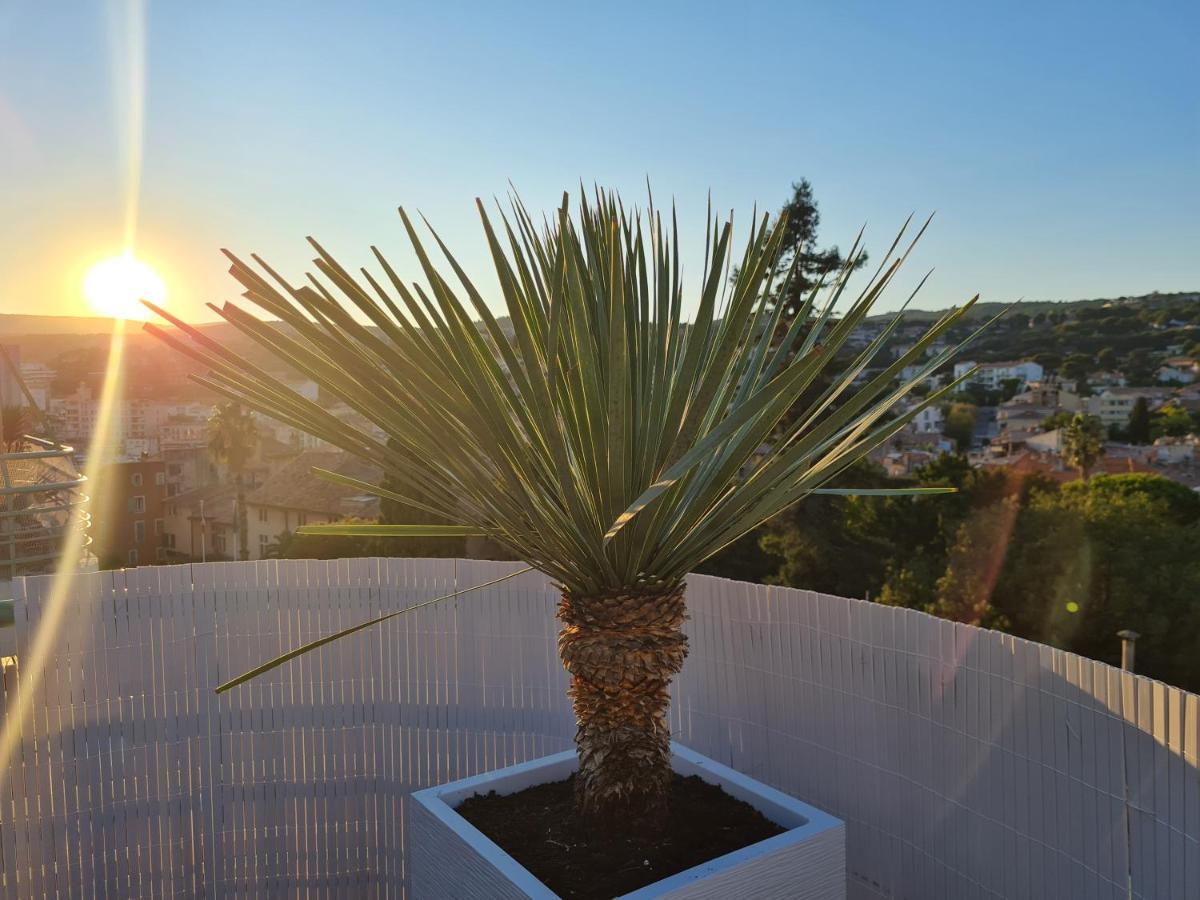 Le Rooftop - Hyper Centre - 5 Pers - Climatisation Apartment Cassis Bagian luar foto